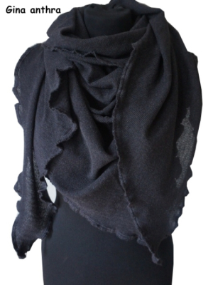 invero Dreiecktuch GINA - 100% Schurwolle (Merino extra fein)