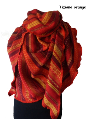 invero Dreiecktuch Tiziana - 100% Schurwolle (Merino extra fein)
