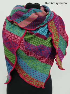 invero Dreiecktuch Harriet - 100% Schurwolle (Merino extra fein)