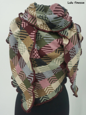 invero Dreiecktuch Lulu - 100% Schurwolle (Merino extra fein)
