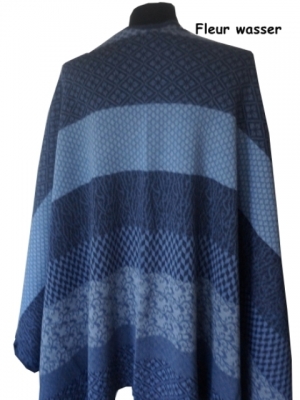 Invero Cape Fleur - 100% Schurwolle (Merino extra fein)