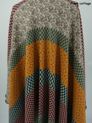Invero Cape Fleur - 100% Schurwolle (Merino extra fein)